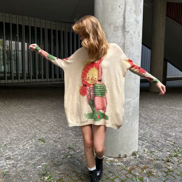 XIKOI Drawing Sweater NWT - Picture 2 of 11